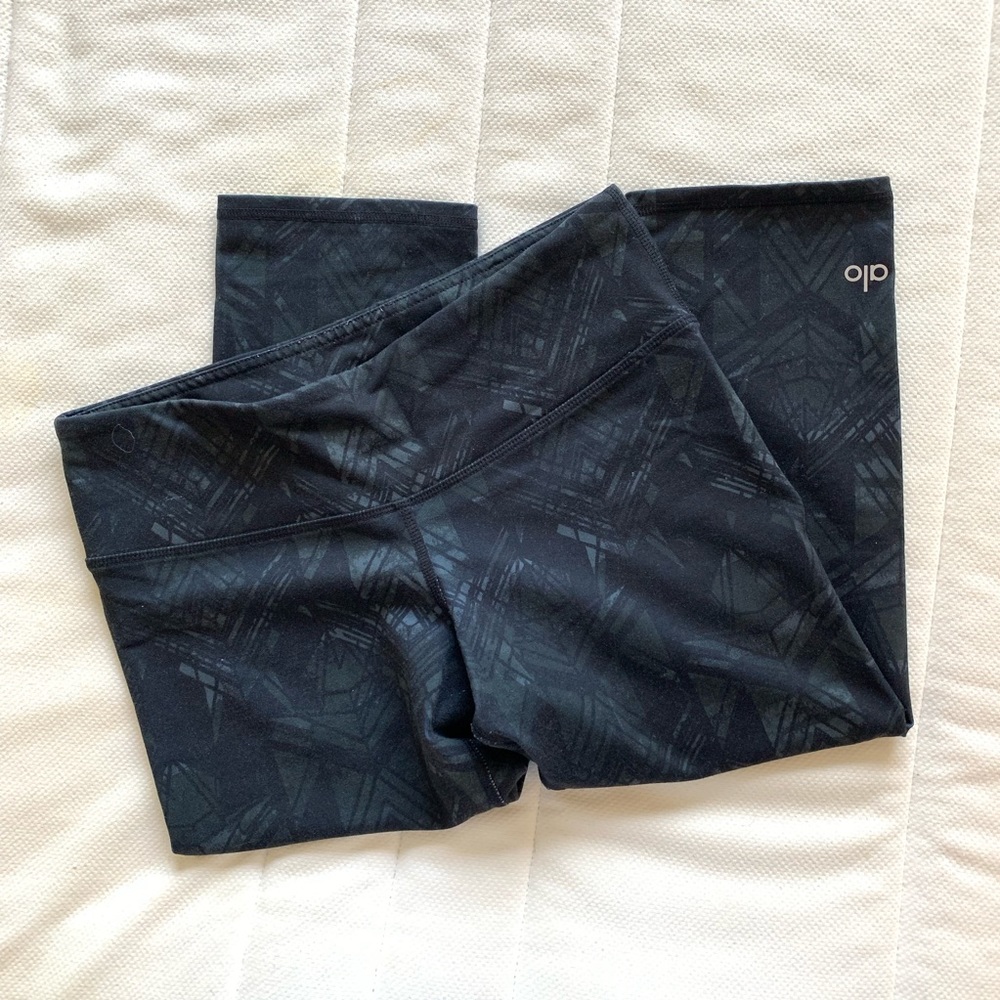 Alo Crop Yoga Leggings
